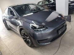 Tesla Model Y Rear-Wheel Drive - ფოტო 4