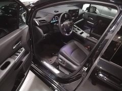 Toyota Sienna 2024 2.5L Hybrid Premium - ფოტო 16
