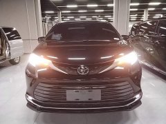 Toyota Sienna 2024 2.5L Hybrid Premium - ფოტო 3