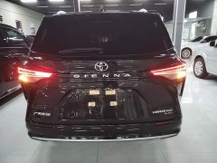 Toyota Sienna 2024 2.5L Hybrid Premium - ფოტო 6