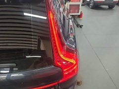 Volvo XC60 B5 AWD Smart Remote Luxury Edition - ფოტო 8