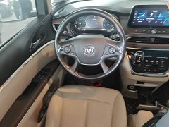 Buick GL8 Land Business Class 652T Premium - ფოტო 11