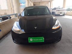 Tesla Model Y Rear-Wheel Drive - ფოტო 3