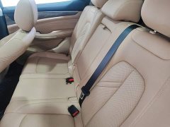 AITO Blue Electric E5 2023 1.5L DE-i 100KM Premium 7-Seater - ფოტო 17