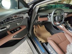 Lincoln Explorer 2.0T AWD Elite - ფოტო 16