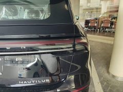 Lincoln Explorer 2.0T AWD Elite - ფოტო 8