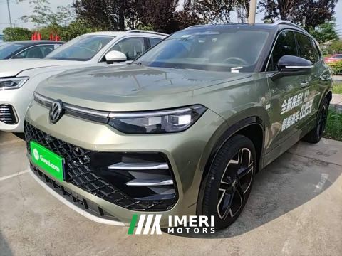 2025 Volkswagen Taos L 380TSI AWD Luxury