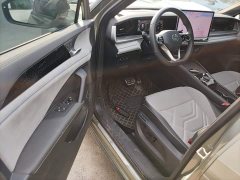Volkswagen Taos L 380TSI AWD Luxury - ფოტო 16