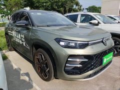 Volkswagen Taos L 380TSI AWD Luxury - ფოტო 4