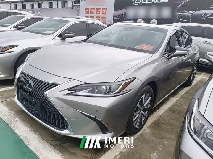 Lexus ES 2020 300h Excellence - ავტომობილი ჩინეთიდან
