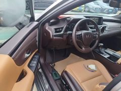 Lexus ES 2020 300h Excellence - ფოტო 16