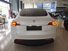 Tesla Model Y Rear-Wheel Drive - ფოტო 6