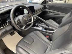 Hyundai Elantra 2023 1.5L CVT Luxury - ფოტო 18