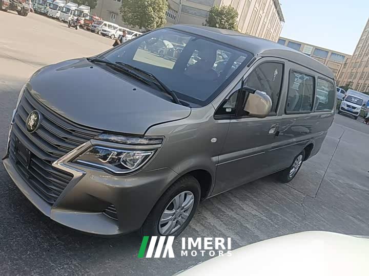 Dongfeng Delica M5L 1.5T Manual Base 7-Seater
