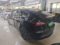 Tesla Model Y Rear-Wheel Drive - ფოტო 5