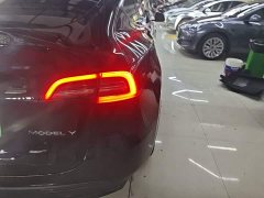Tesla Model Y Rear-Wheel Drive - ფოტო 8