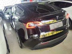 Tesla Model Y Standard Range RWD - ფოტო 5
