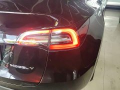 Tesla Model Y Standard Range RWD - ფოტო 8