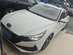 Hyundai Elantra 2022 1.5L CVT Luxury - ფოტო 1