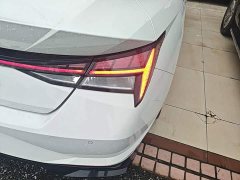 Hyundai Elantra 2022 1.5L CVT Luxury - ფოტო 8