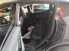 Tesla Model Y Rear-Wheel Drive - ფოტო 17