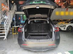 Tesla Model Y Rear-Wheel Drive - ფოტო 19
