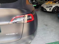 Tesla Model Y Rear-Wheel Drive - ფოტო 8