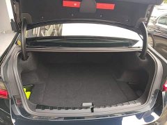 BMW i3 eDrive 35 L - ფოტო 19