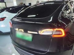 Tesla Model Y Standard Range RWD - ფოტო 6