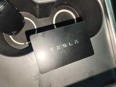 Tesla Model Y Standard Range RWD - ფოტო 9