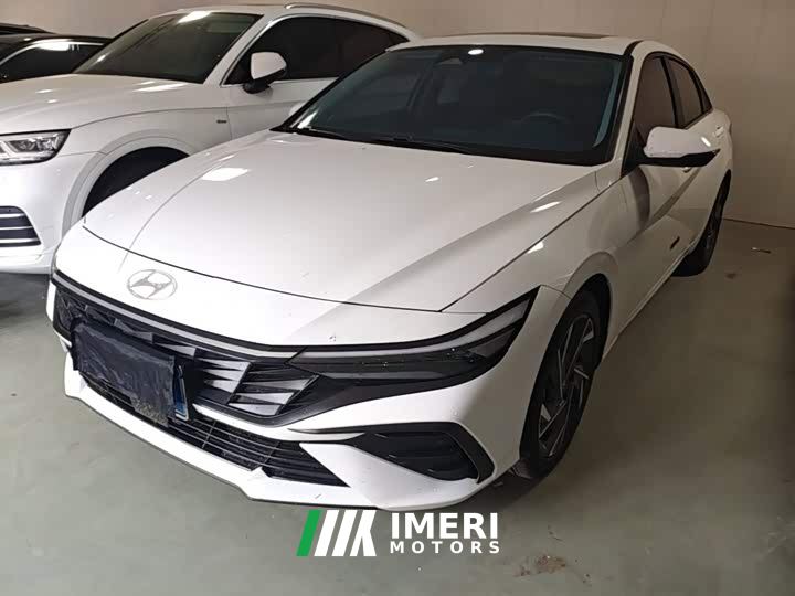 Hyundai Elantra 1.5L CVT Luxury