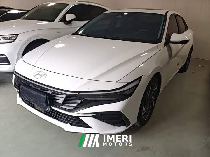 Hyundai Elantra 1.5L CVT Luxury