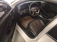 Hyundai Elantra 2023 1.5L CVT Luxury - ფოტო 12