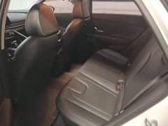 Hyundai Elantra 2023 1.5L CVT Luxury - ფოტო 13