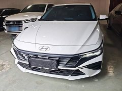 Hyundai Elantra 2023 1.5L CVT Luxury - ფოტო 3