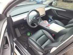 Tesla Model Y Rear-Wheel Drive - ფოტო 16