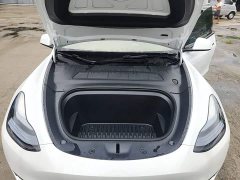 Tesla Model Y Rear-Wheel Drive - ფოტო 20