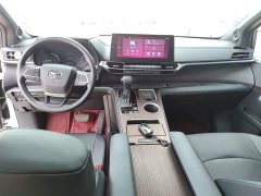 Toyota Gravia 2024 2.5L Hybrid Luxury - ფოტო 10