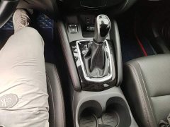 Nissan Qashqai 2.0L CVT XV Premium Luxury - ფოტო 10