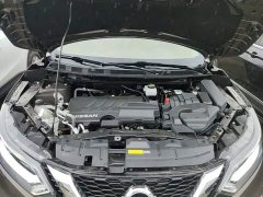 Nissan Qashqai 2.0L CVT XV Premium Luxury - ფოტო 16