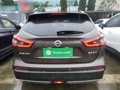 Nissan Qashqai 2.0L CVT XV Premium Luxury - ფოტო 4