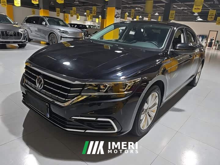 Volkswagen Passat 330TSI Elite - ავტომობილი ჩინეთიდან