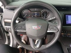 Cadillac XT4 28T FWD Luxury - ფოტო 11