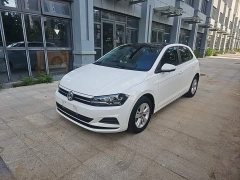 Volkswagen Polo 2019 Plus 1.5L Automatic Panoramic Sunroof Comfort Edition - ფოტო 2
