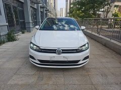 Volkswagen Polo 2019 Plus 1.5L Automatic Panoramic Sunroof Comfort Edition - ფოტო 3
