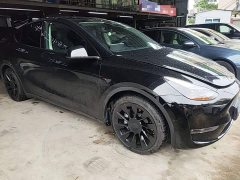 Tesla Model Y Standard Range RWD - ფოტო 4