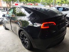 Tesla Model Y Standard Range RWD - ფოტო 5
