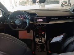 Audi A3 Facelift Sportback 35 TFSI Fashion Sport - ფოტო 10