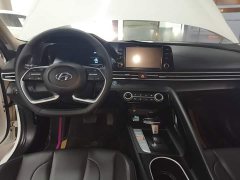 Hyundai Elantra 2022 1.5L CVT GLX Elite - ფოტო 10