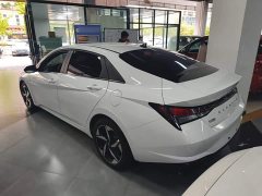 Hyundai Elantra 2022 1.5L CVT GLX Elite - ფოტო 5
